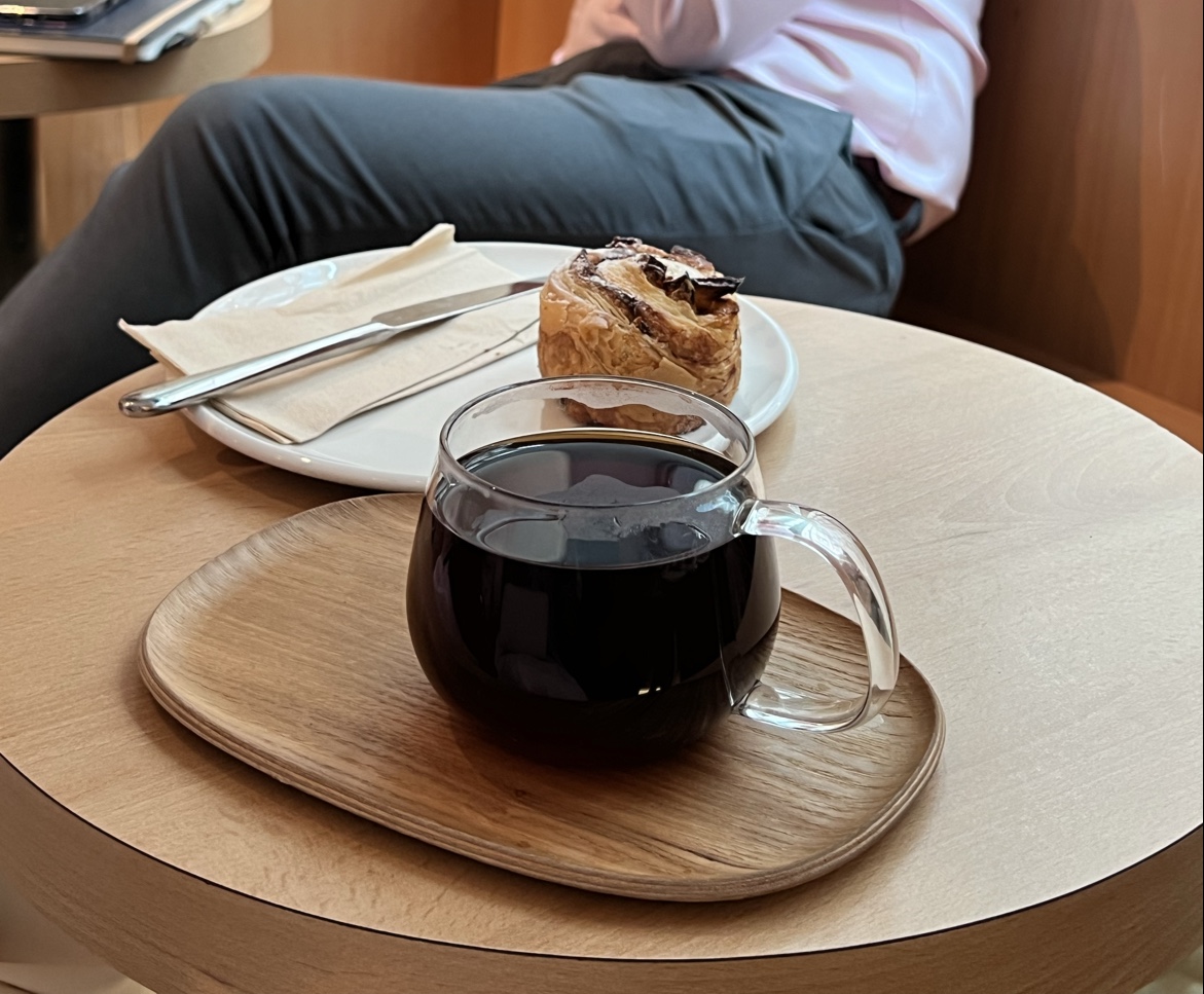 Kiss the Hippo Coffee Soho — café photo 3