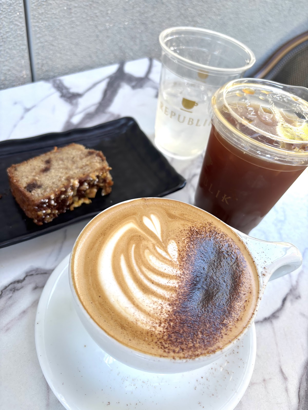 Republik Coffee Burbank — café photo 4