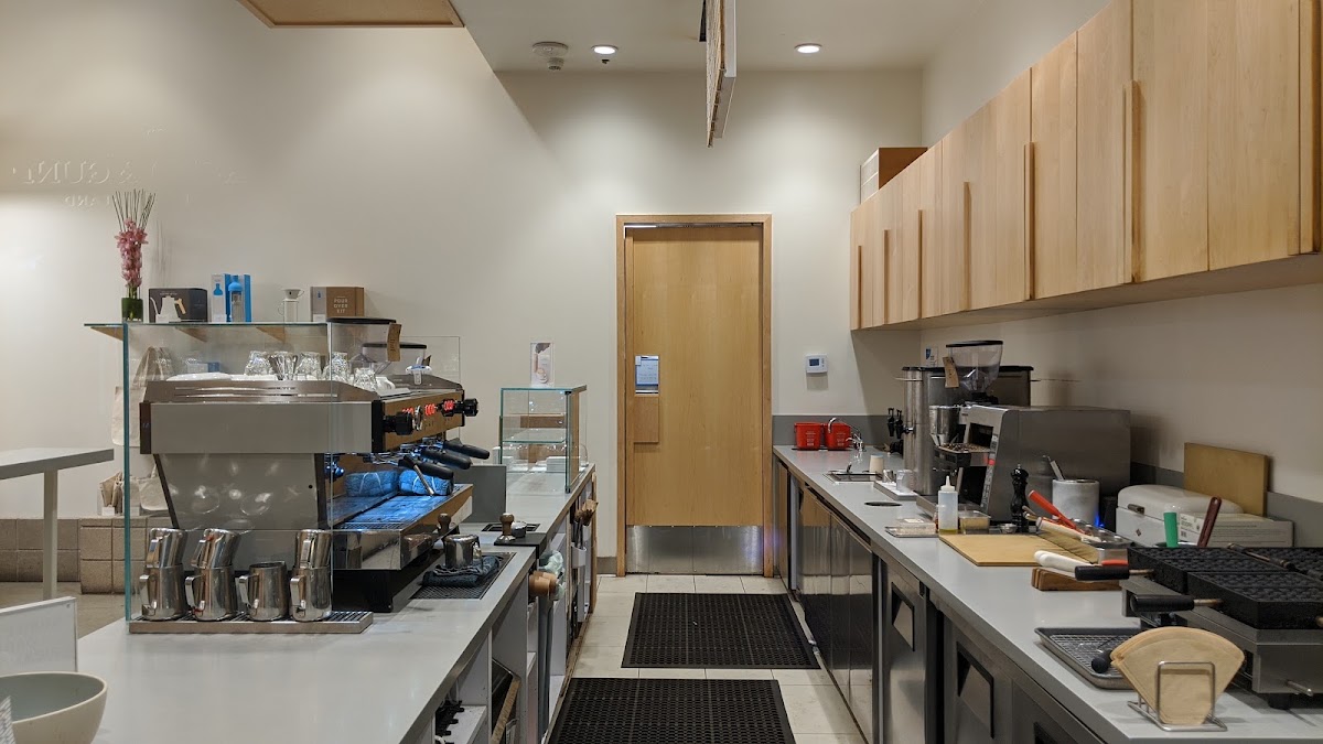 Blue Bottle Coffee CA 90067 — café photo 1