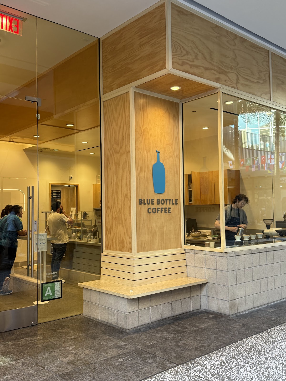 Blue Bottle Coffee CA 90067 — café photo 4
