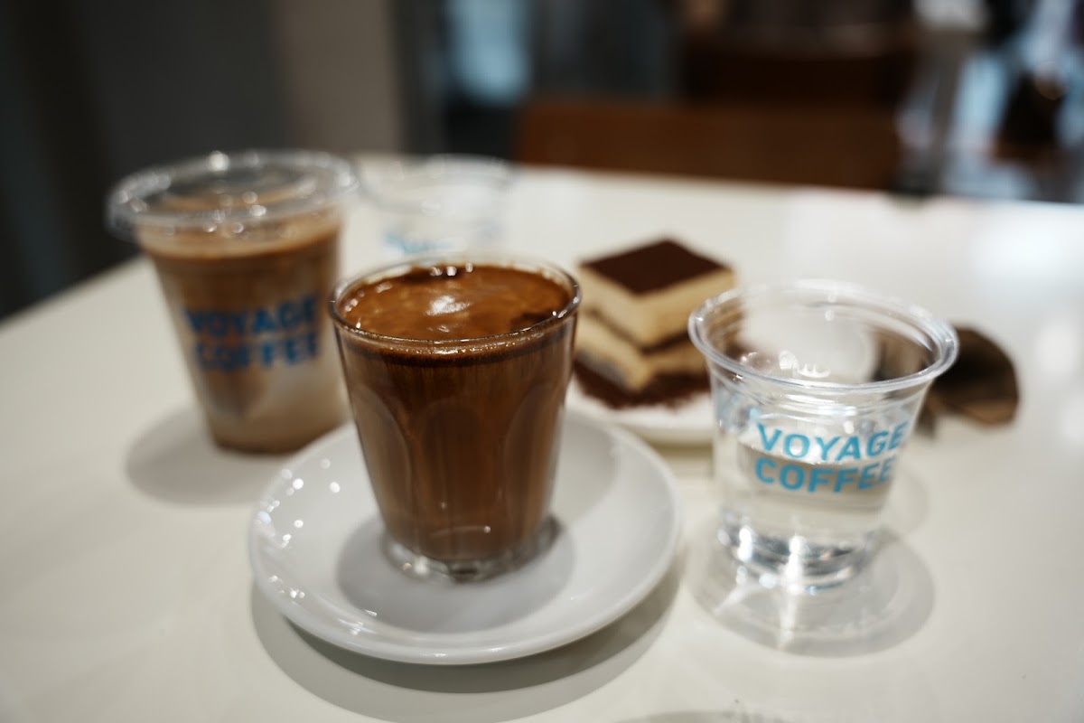 Coffee Colour — café photo 4