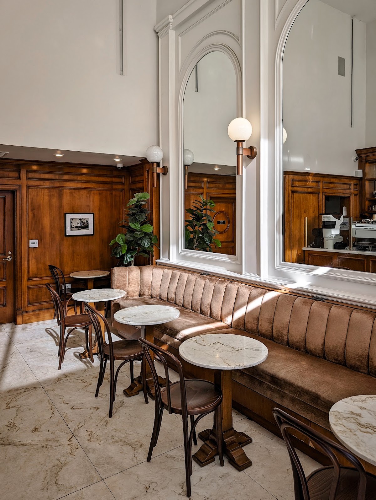 Avva Coffee Beverly Hills — café photo 6