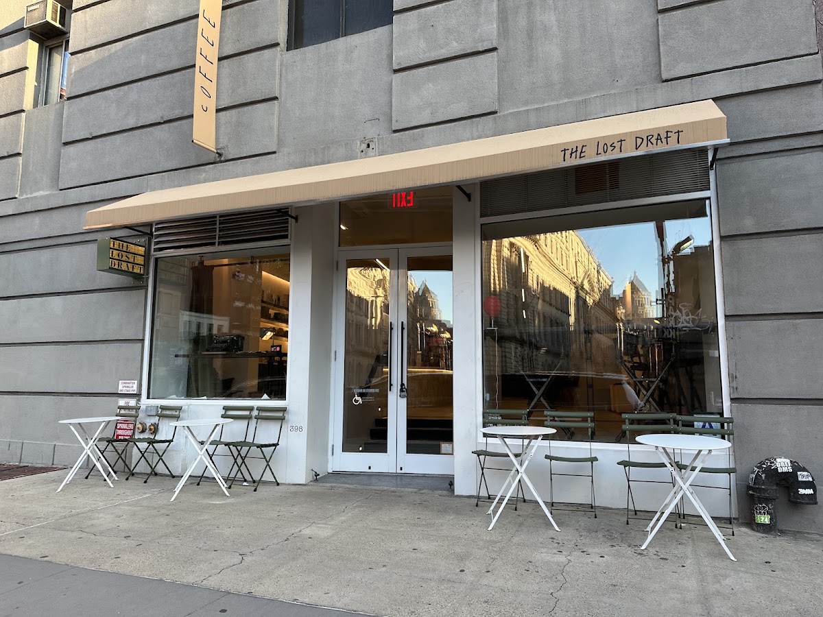 The Lost Draft — café photo 1