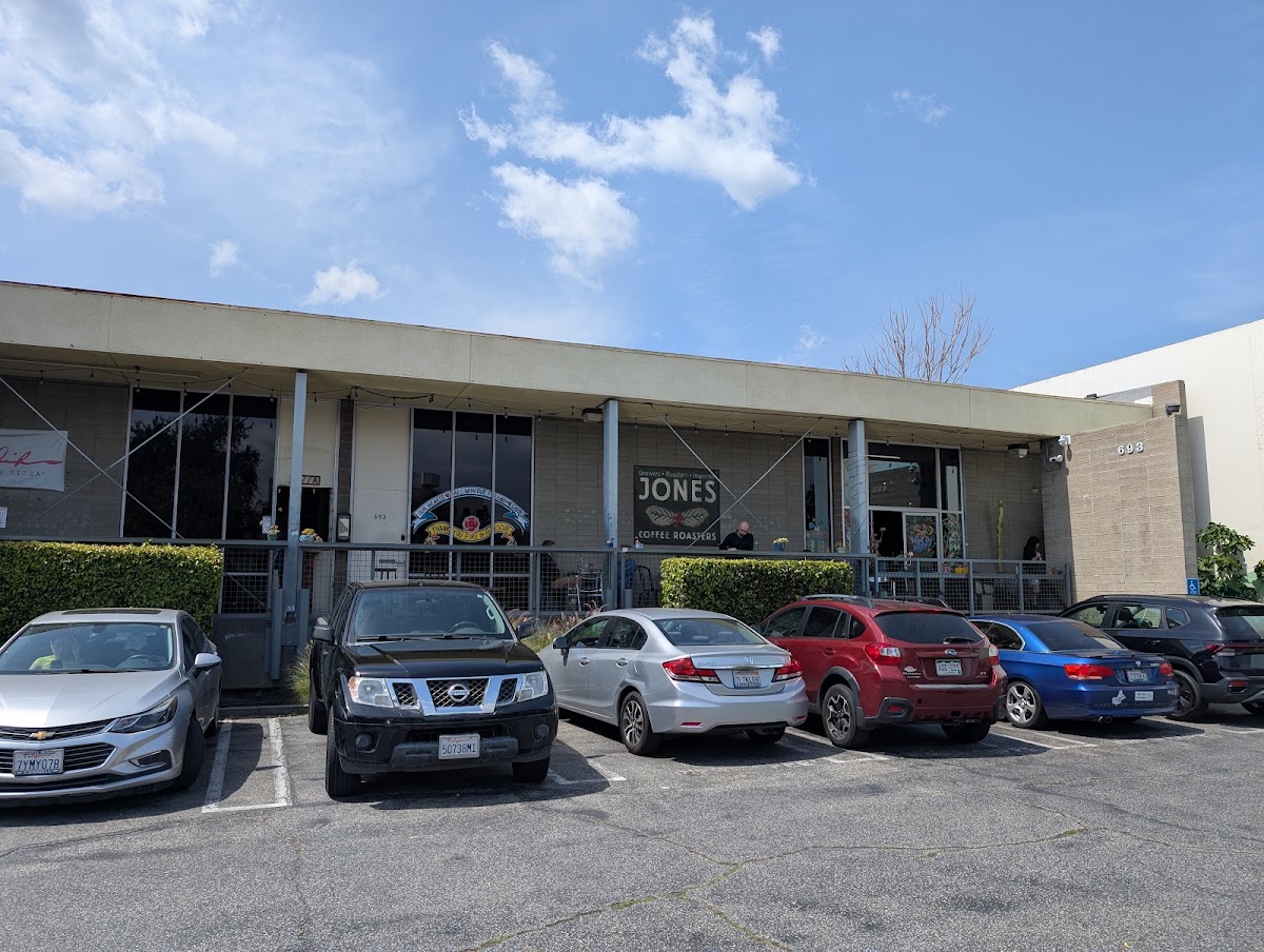 Jones Coffee Roasters — café photo 5