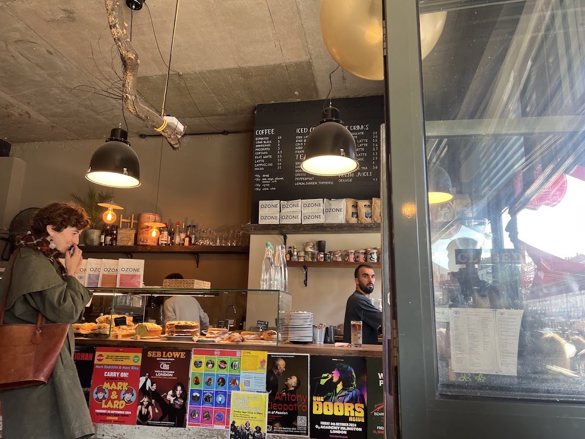 Abraço Dalston — café photo 3