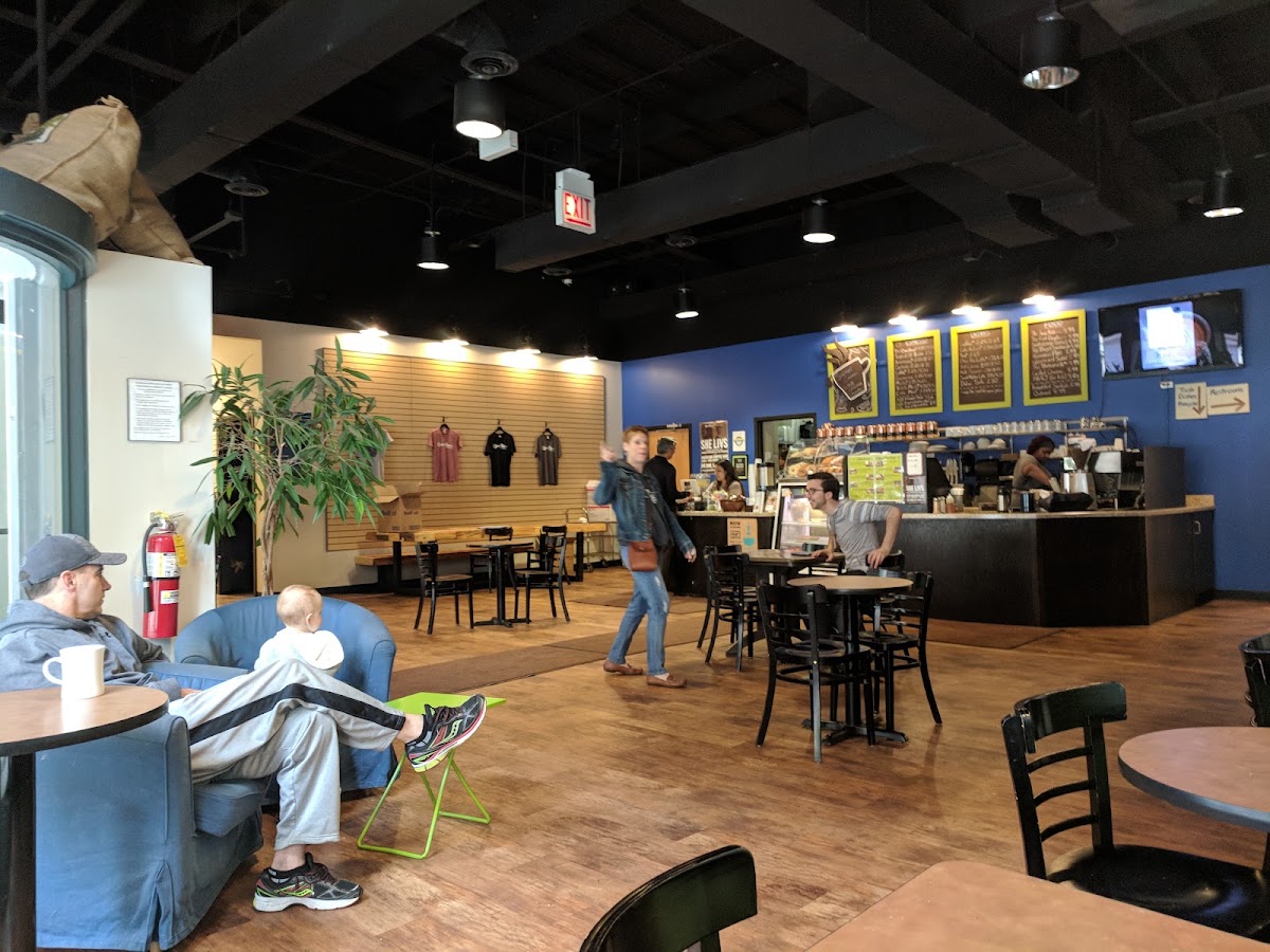 Overflow Coffee Bar — café photo 4