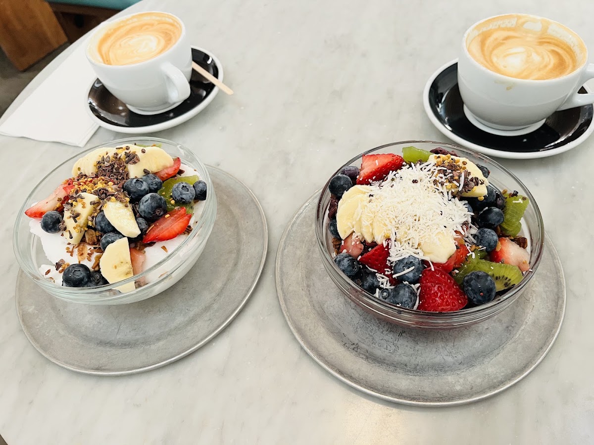Cafe Reveille Valencia — café photo 2