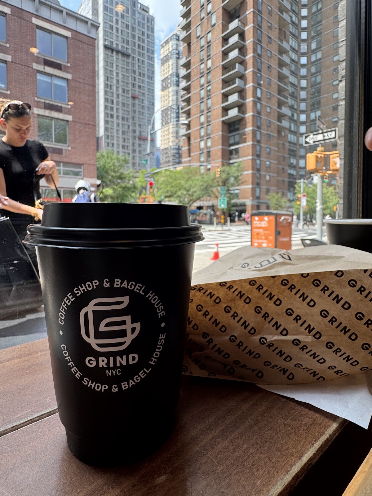 GRIND THE NYC COFFEE SHOP & BAGEL HOUSE — café photo 4