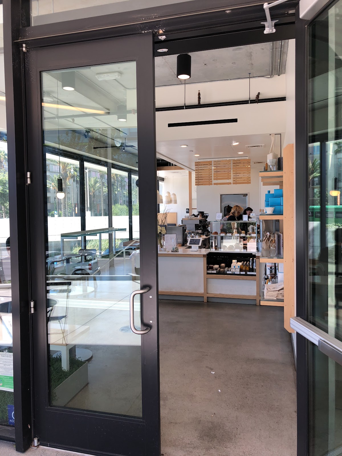 Blue Bottle Coffee CA 90094 — café photo 1