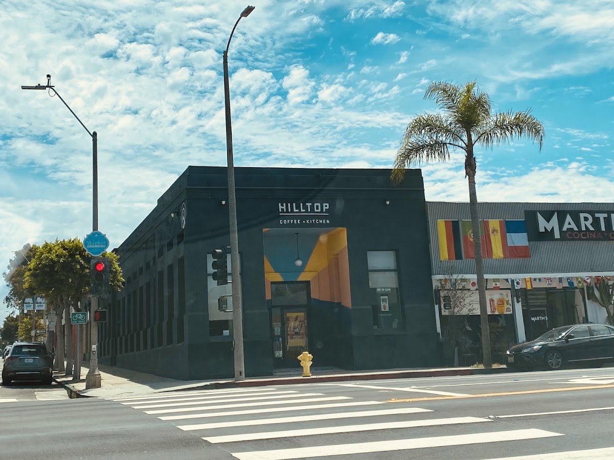 Hilltop Coffee + Kitchen - Inglewood — café photo 5