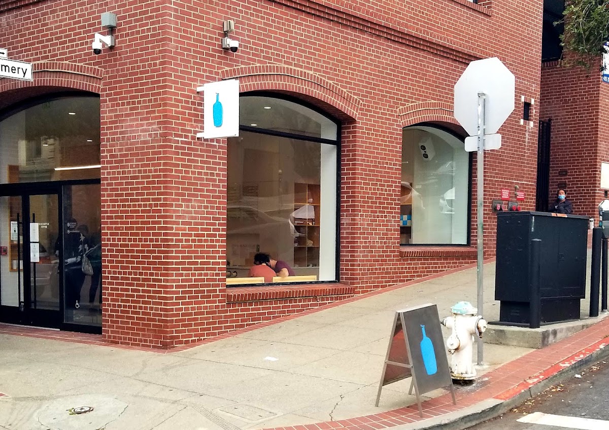 Blue Bottle Coffee CA 94133 — café photo 1
