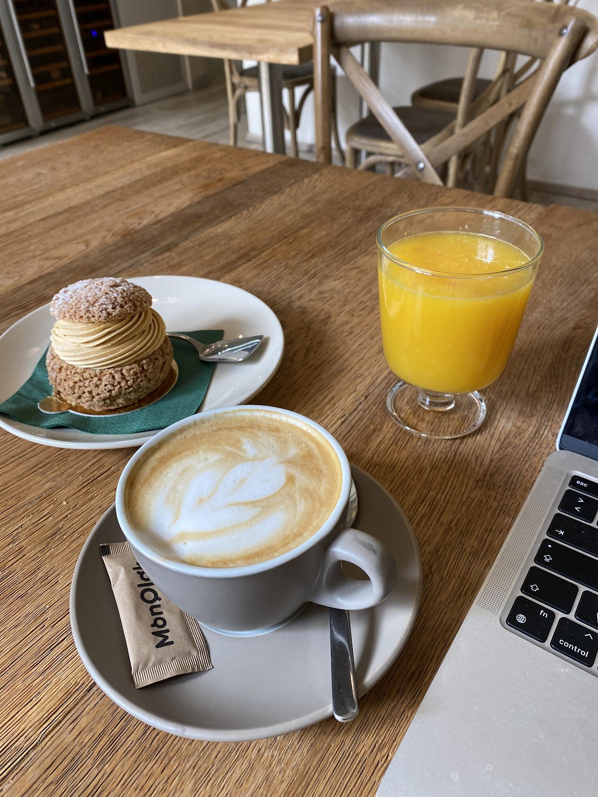 Monolok Cafe — café photo 5