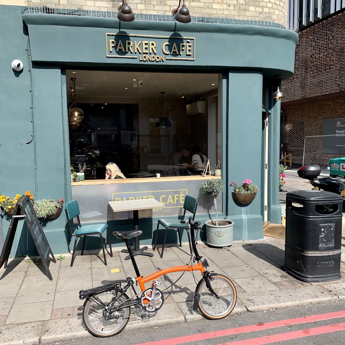 Parker London Battersea — café photo 1