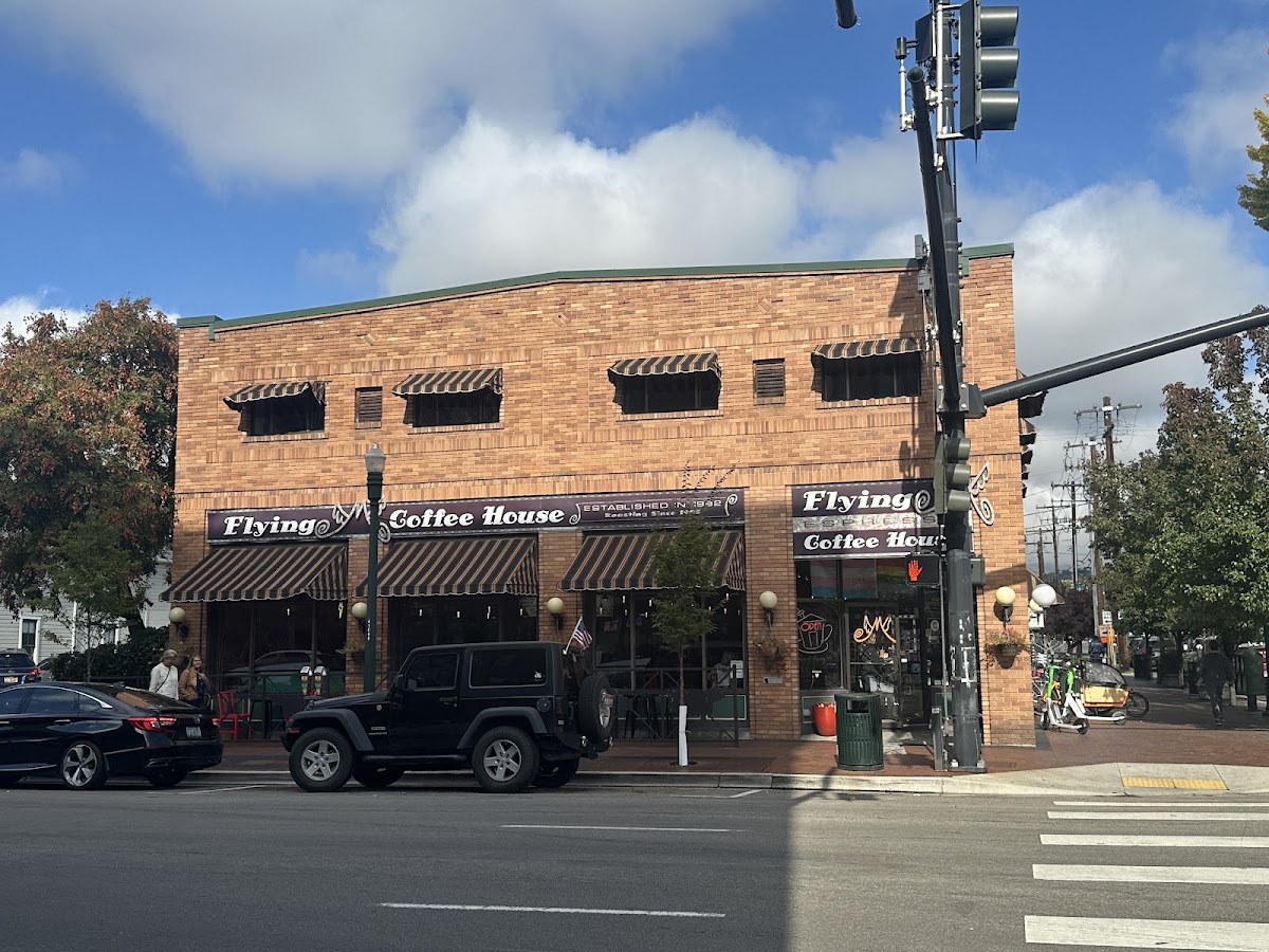 Flying M Coffee House — café photo 6