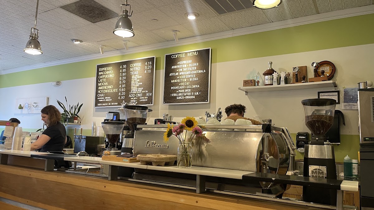 Peregrine Espresso Eastern Market — café photo 2