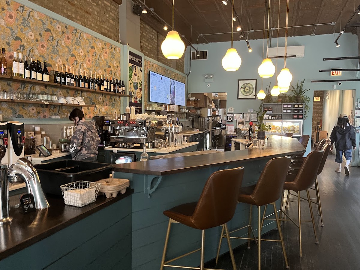Ipsento 606 — café photo 4