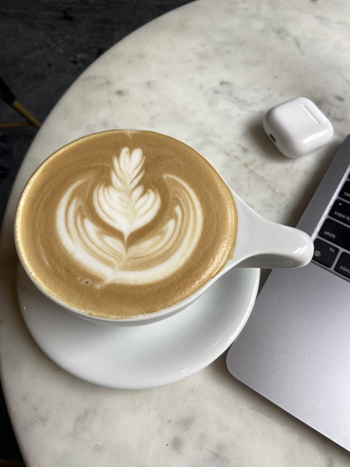 Ipsento 606 — café photo 6