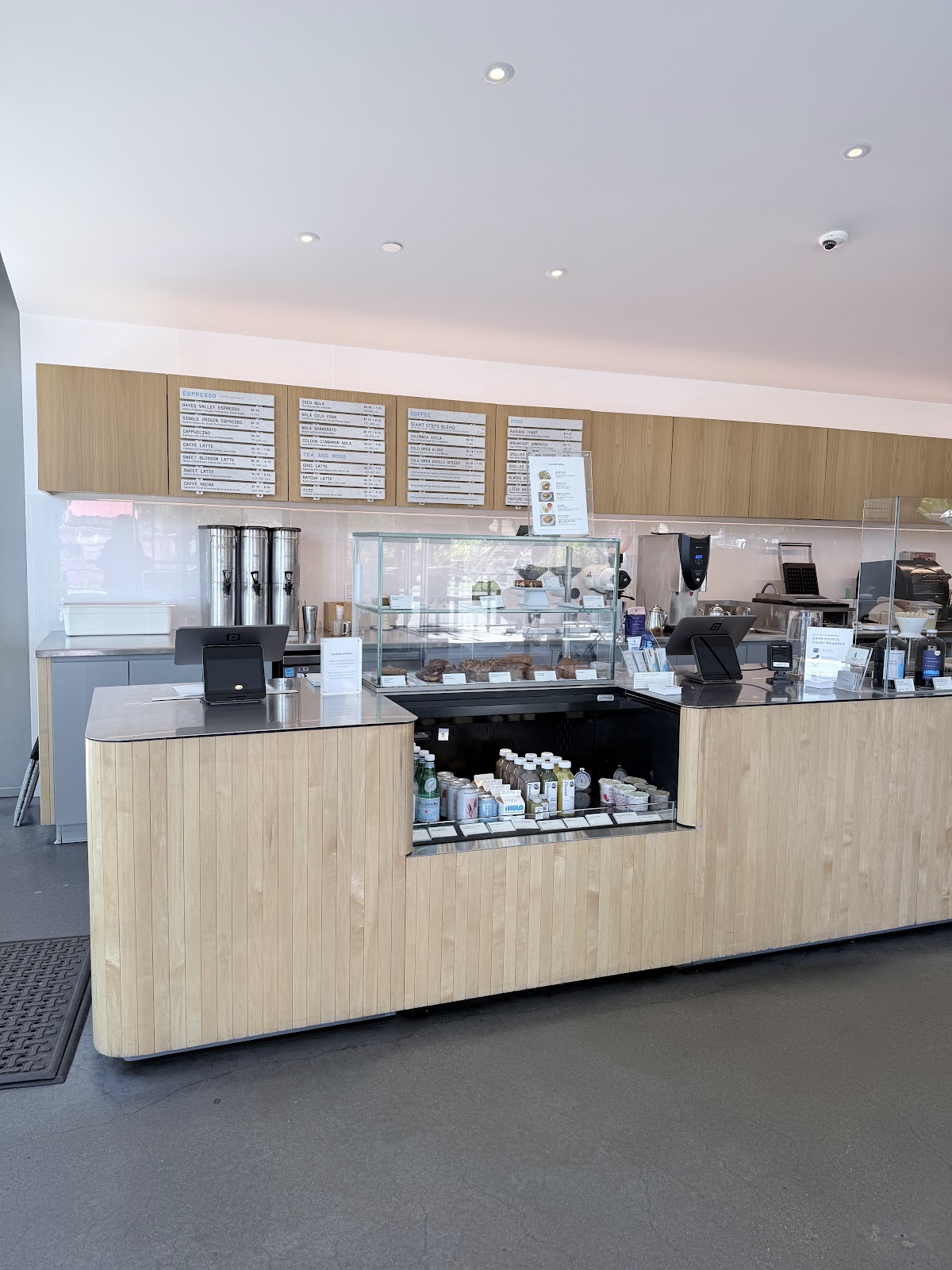 Blue Bottle Coffee Mission — café photo 4
