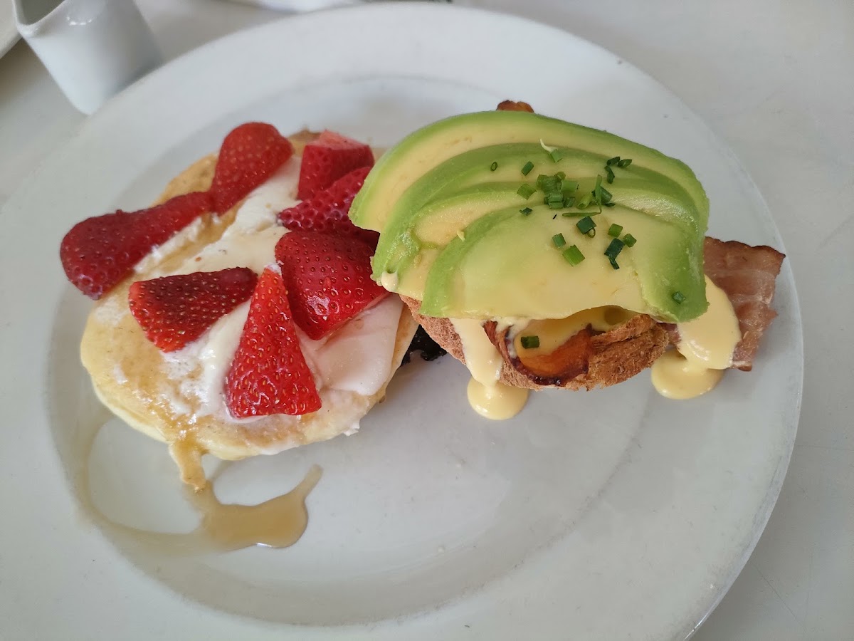 Nice on 4th — café photo 6
