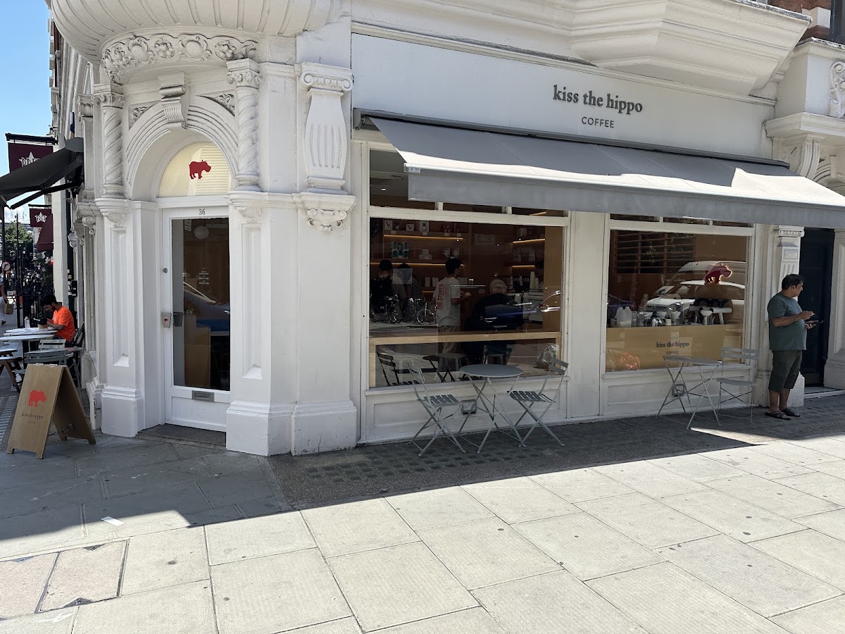 Kiss the Hippo Coffee Fitzrovia Corner — café photo 4