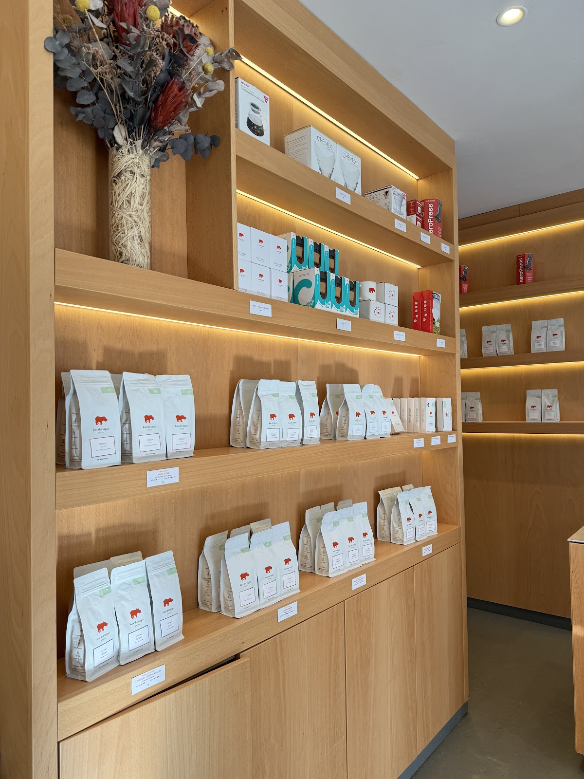 Kiss the Hippo Coffee Fitzrovia Corner — café photo 6