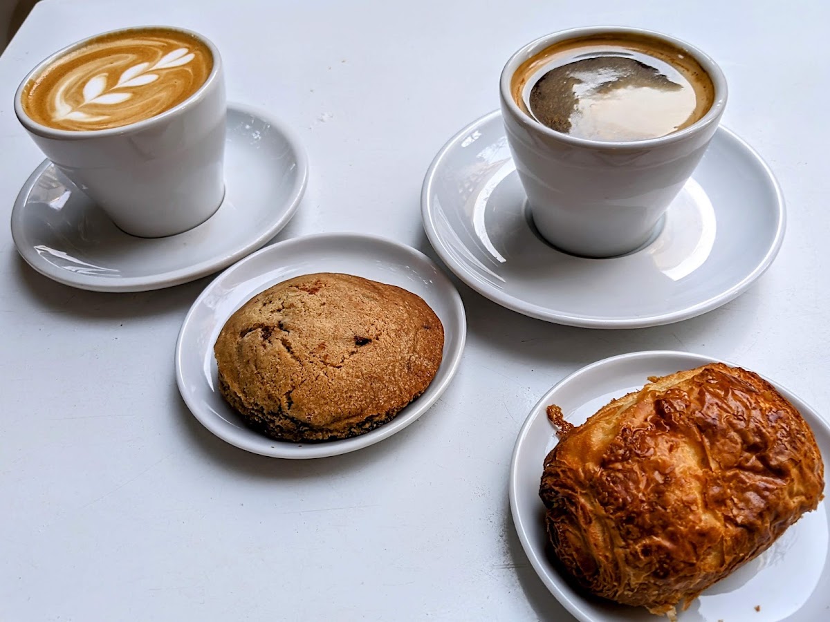 Lattente Recoleta — café photo 2