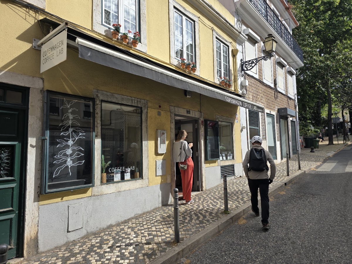 Copenhagen Coffee Lab Lisboa — café photo 6