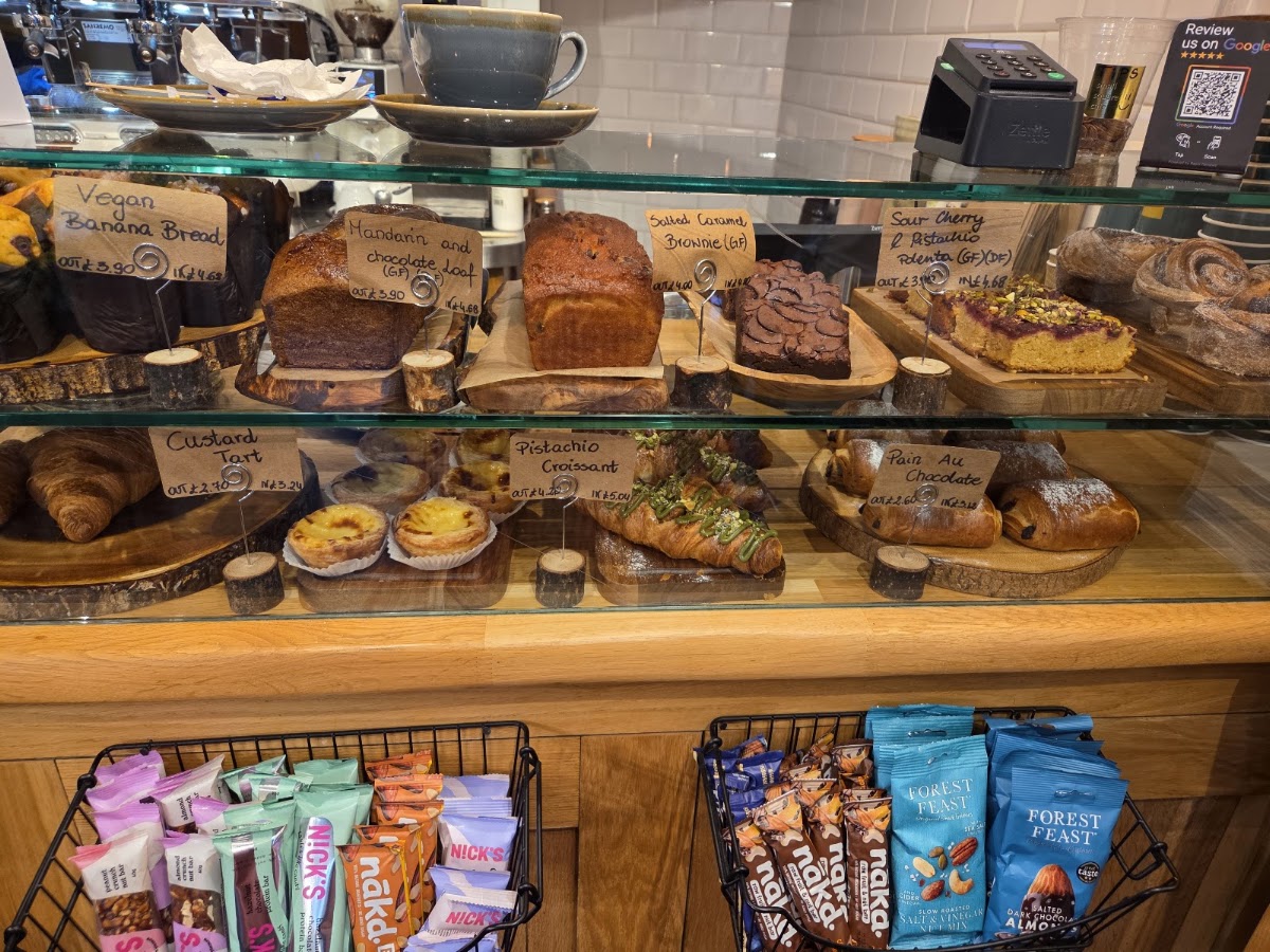 Small square cafe — café photo 4