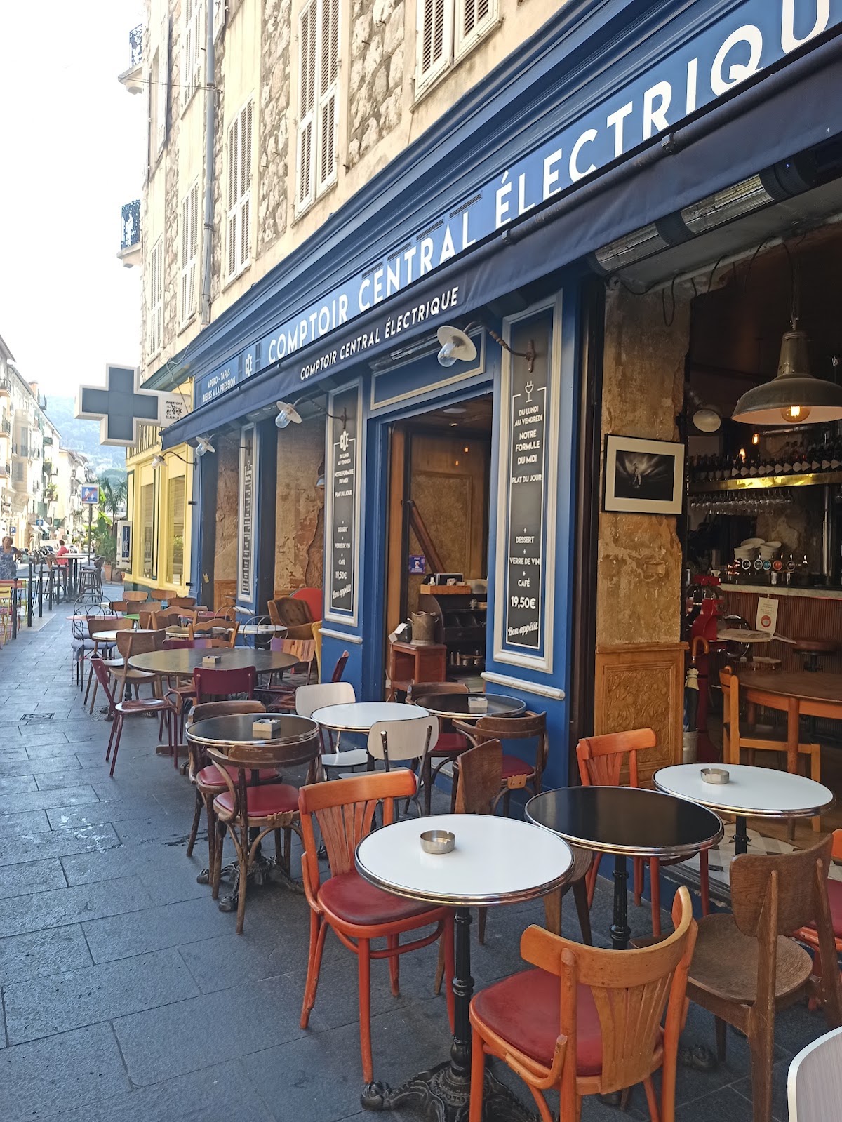 Le Comptoir Central Electrique — café photo 1