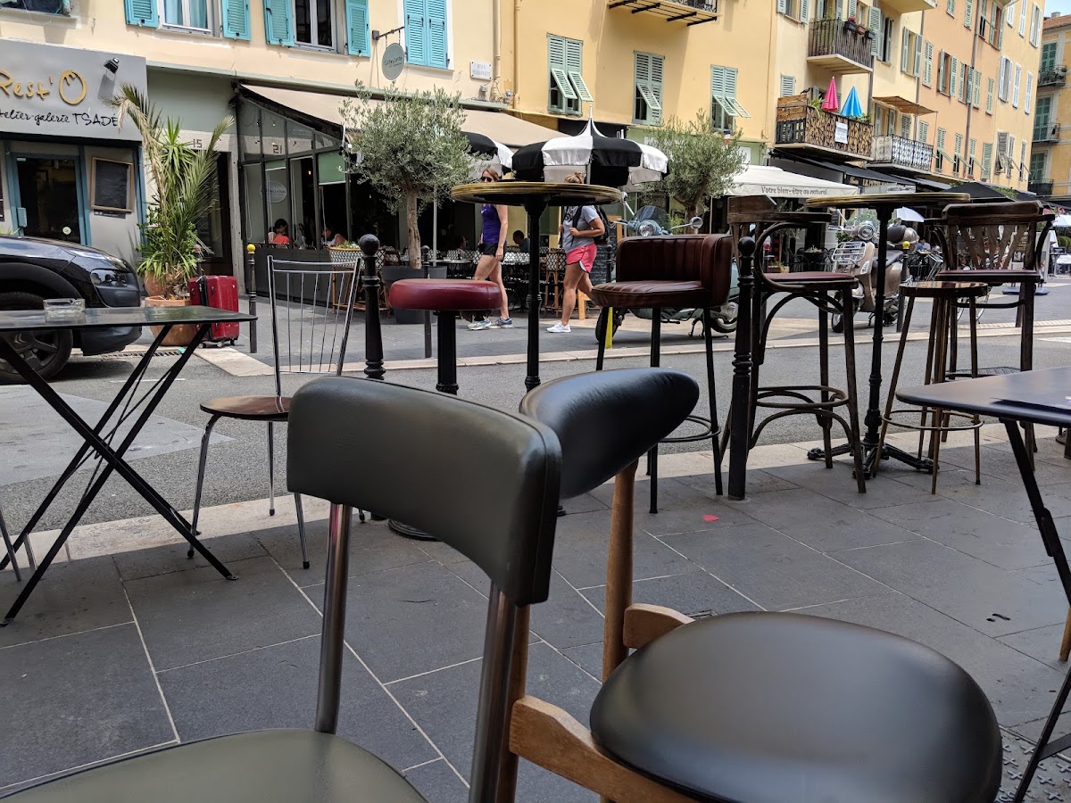Le Comptoir Central Electrique — café photo 5