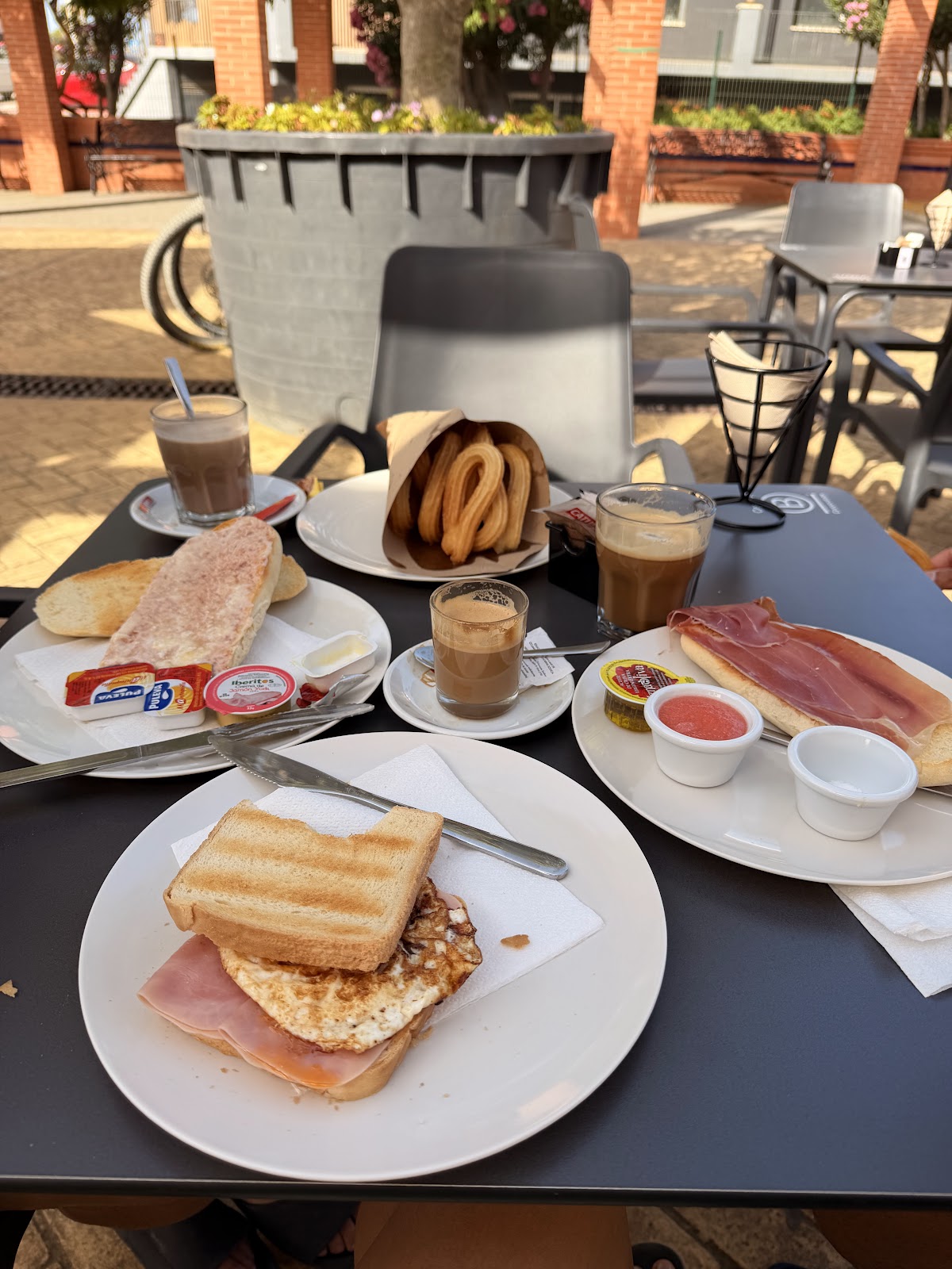 Torreguadiaro Coffee — café photo 2
