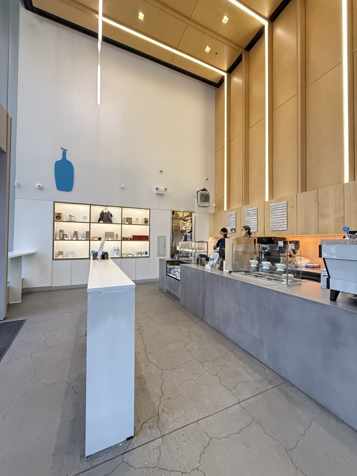 Blue Bottle Coffee NY 10105 — café photo 6
