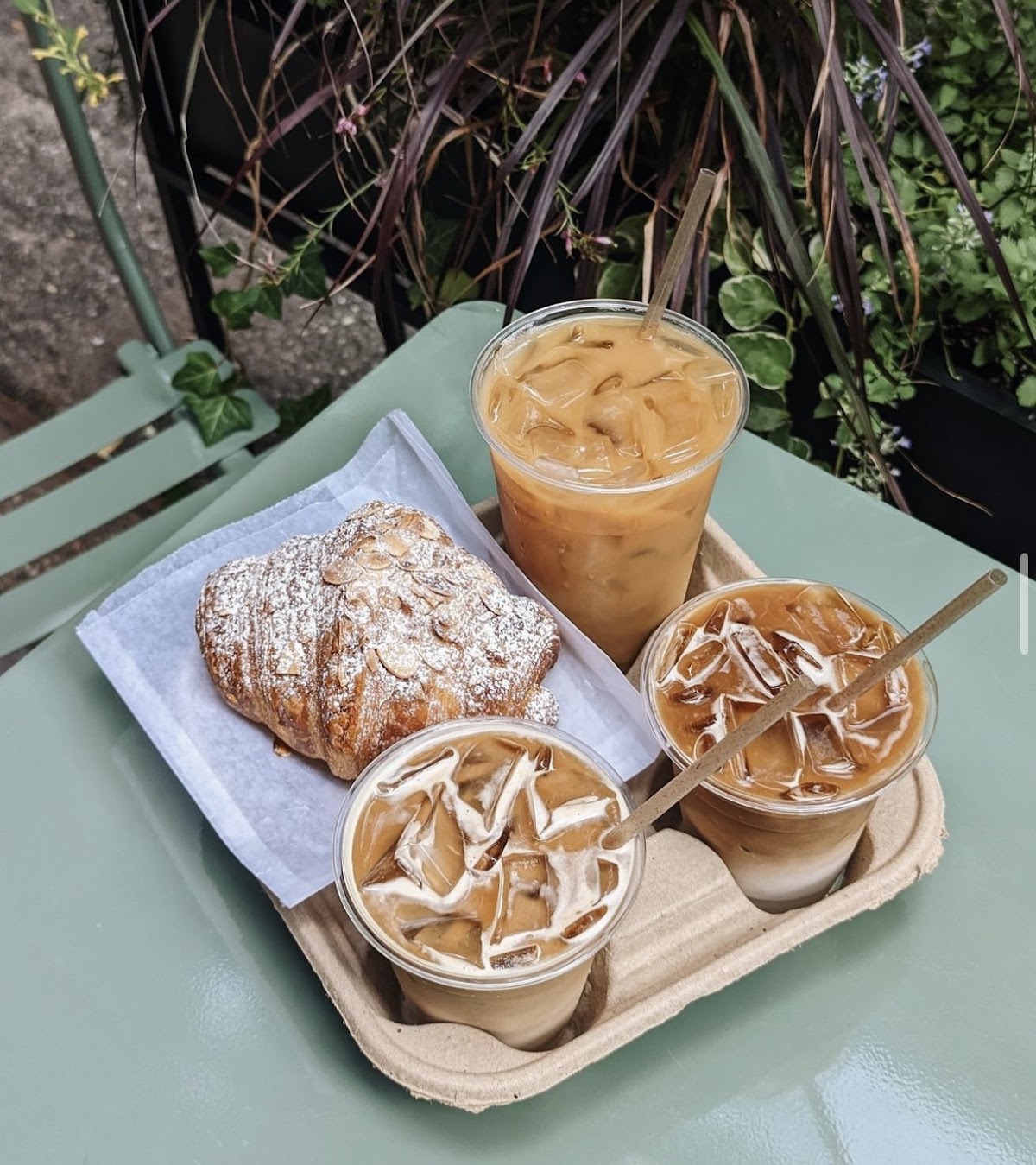 Radiant Café & Wine Bar — café photo 3