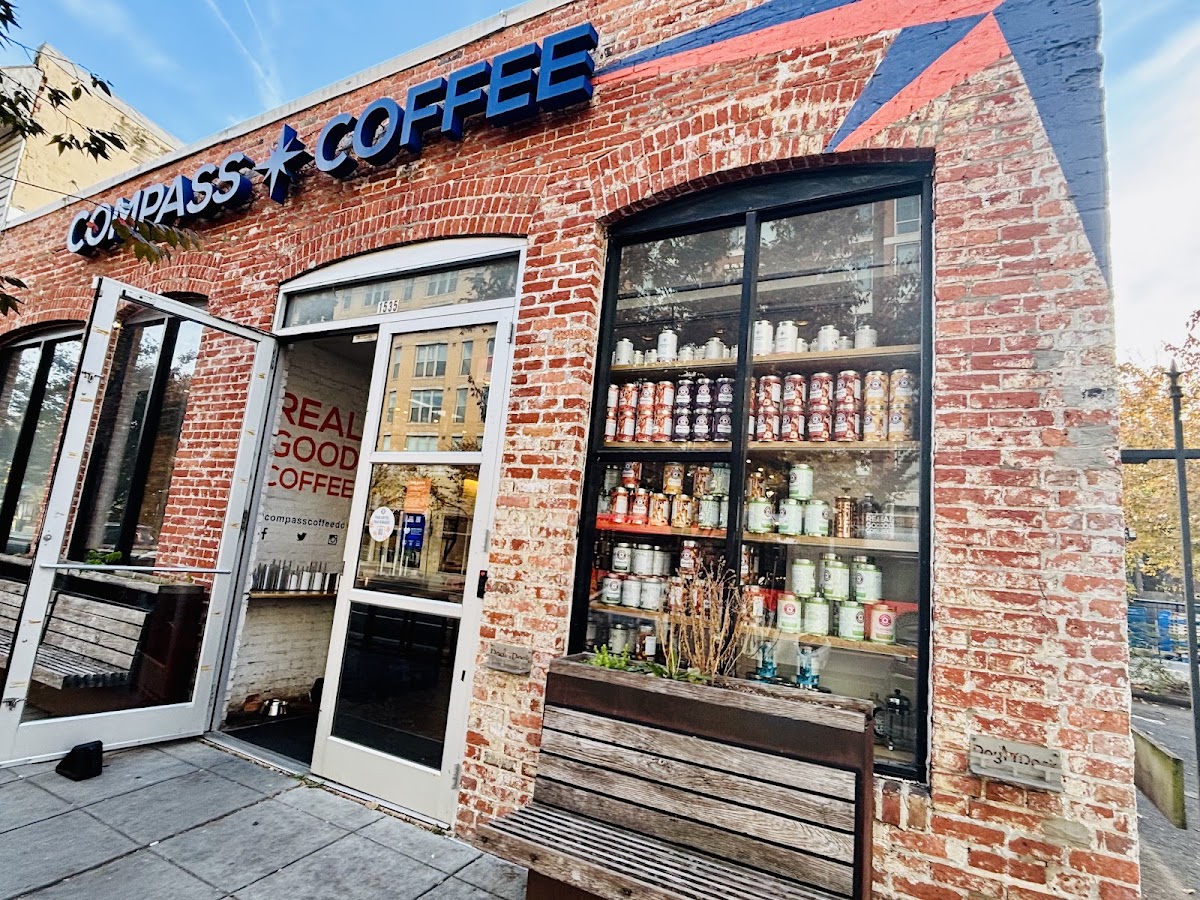 Compass Coffee Shaw — café photo 4
