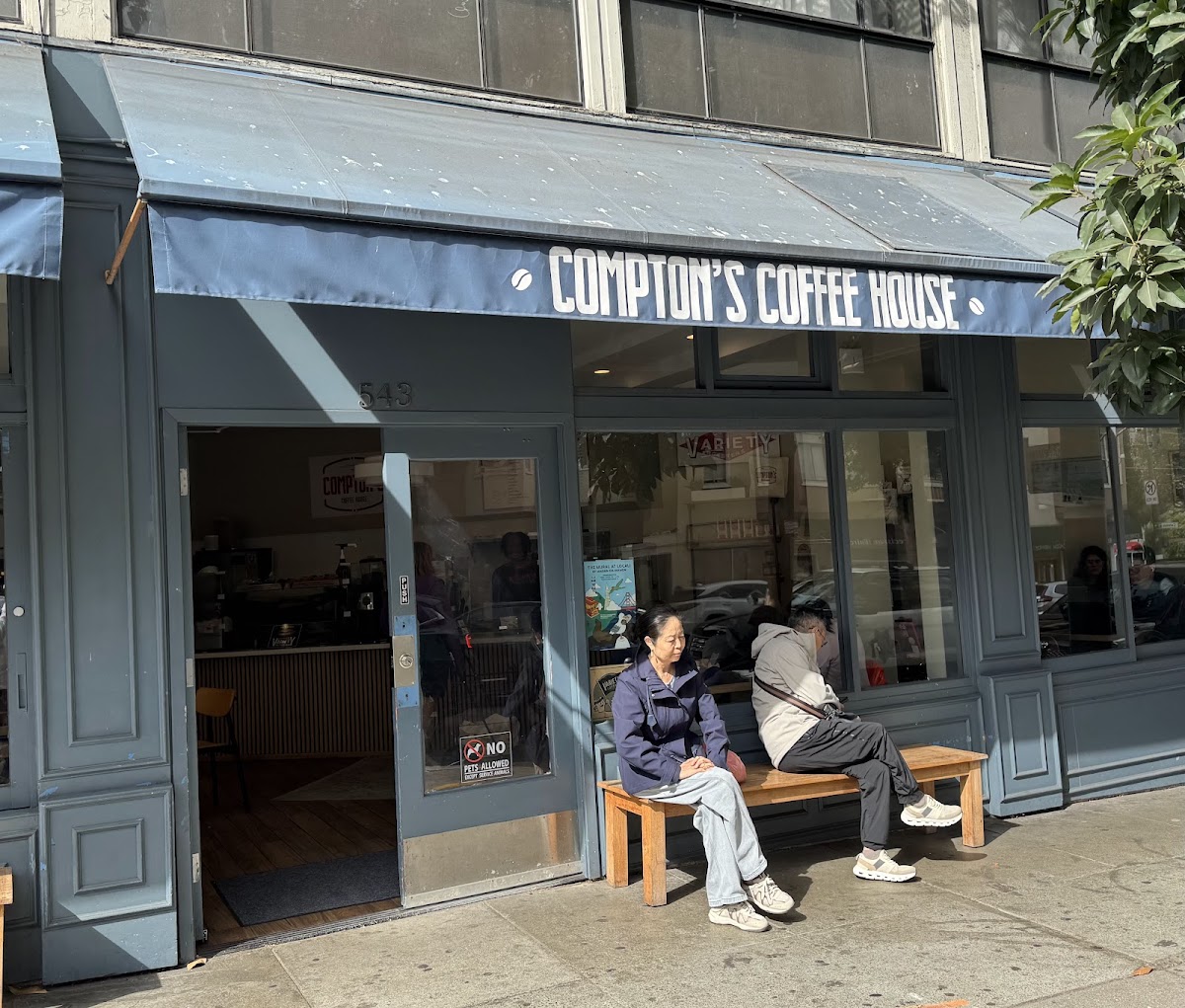 Comptons Coffee House — café photo 5