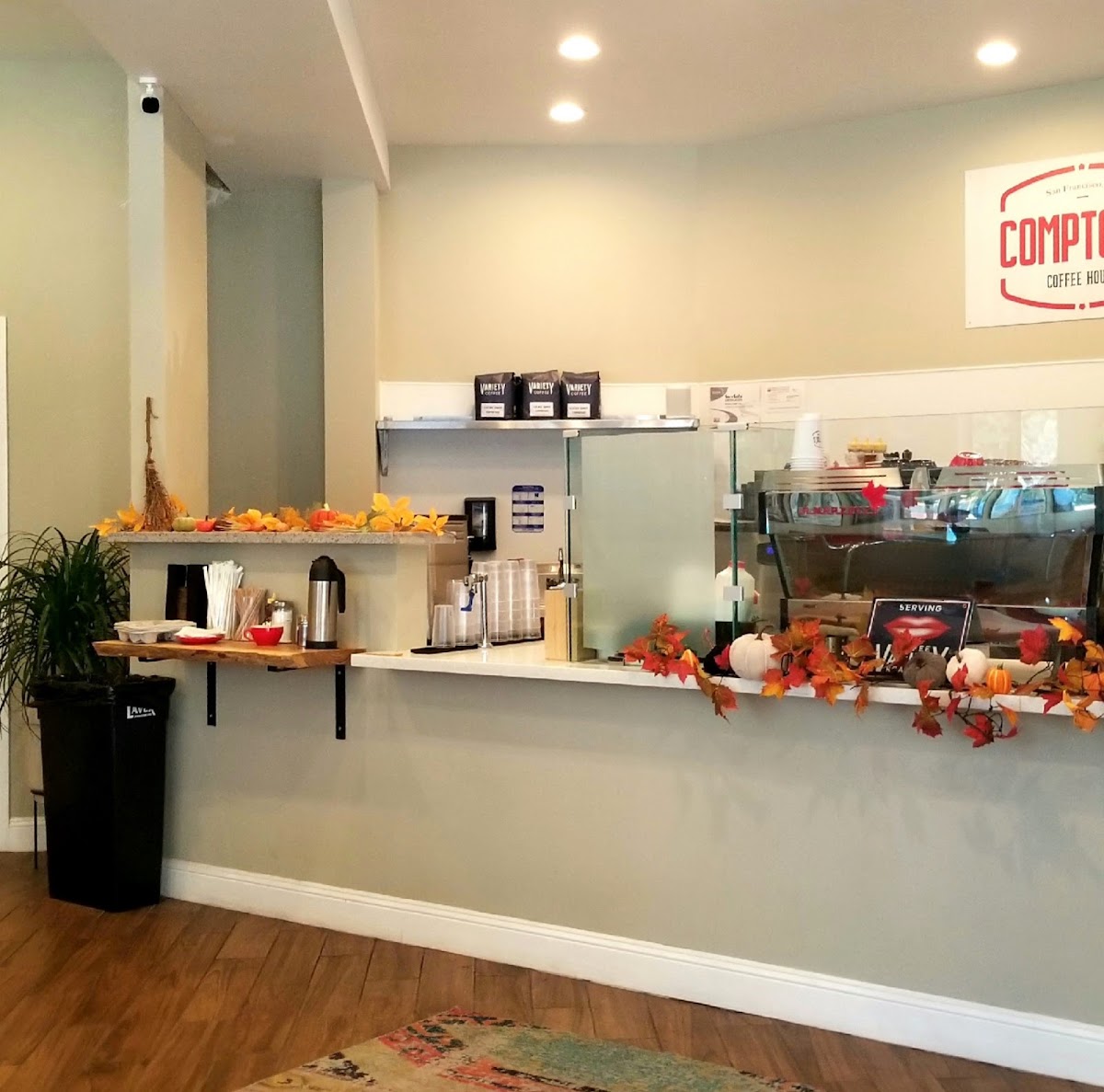 Comptons Coffee House — café photo 6
