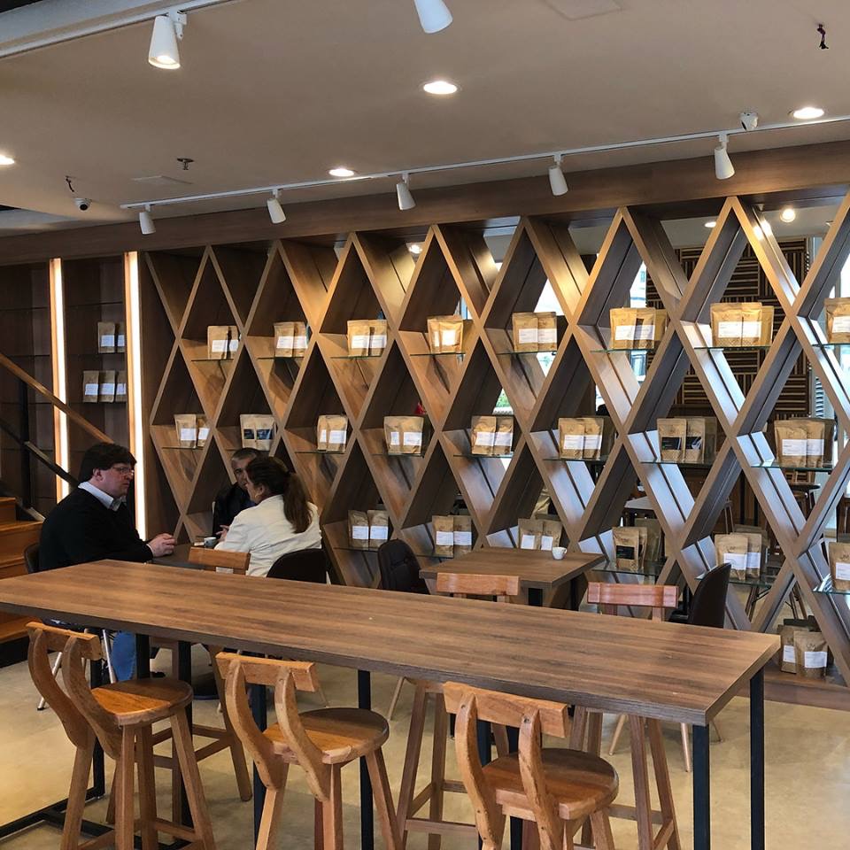 Um Coffee Co Oscar Freire — café photo 1