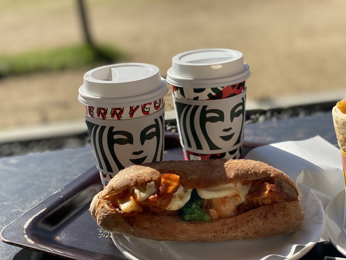 Meriken Park Espresso — café photo 3