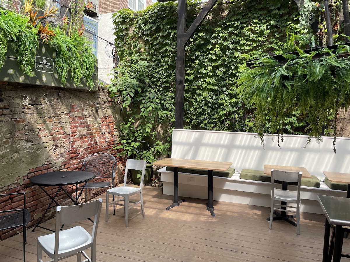 Good Karma Cafe — café photo 1
