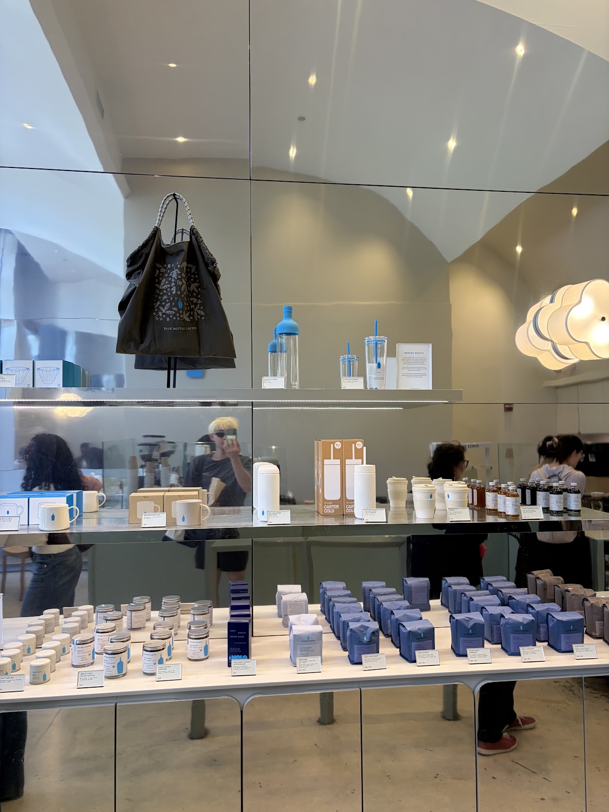 Blue Bottle Coffee IL 60611 — café photo 5
