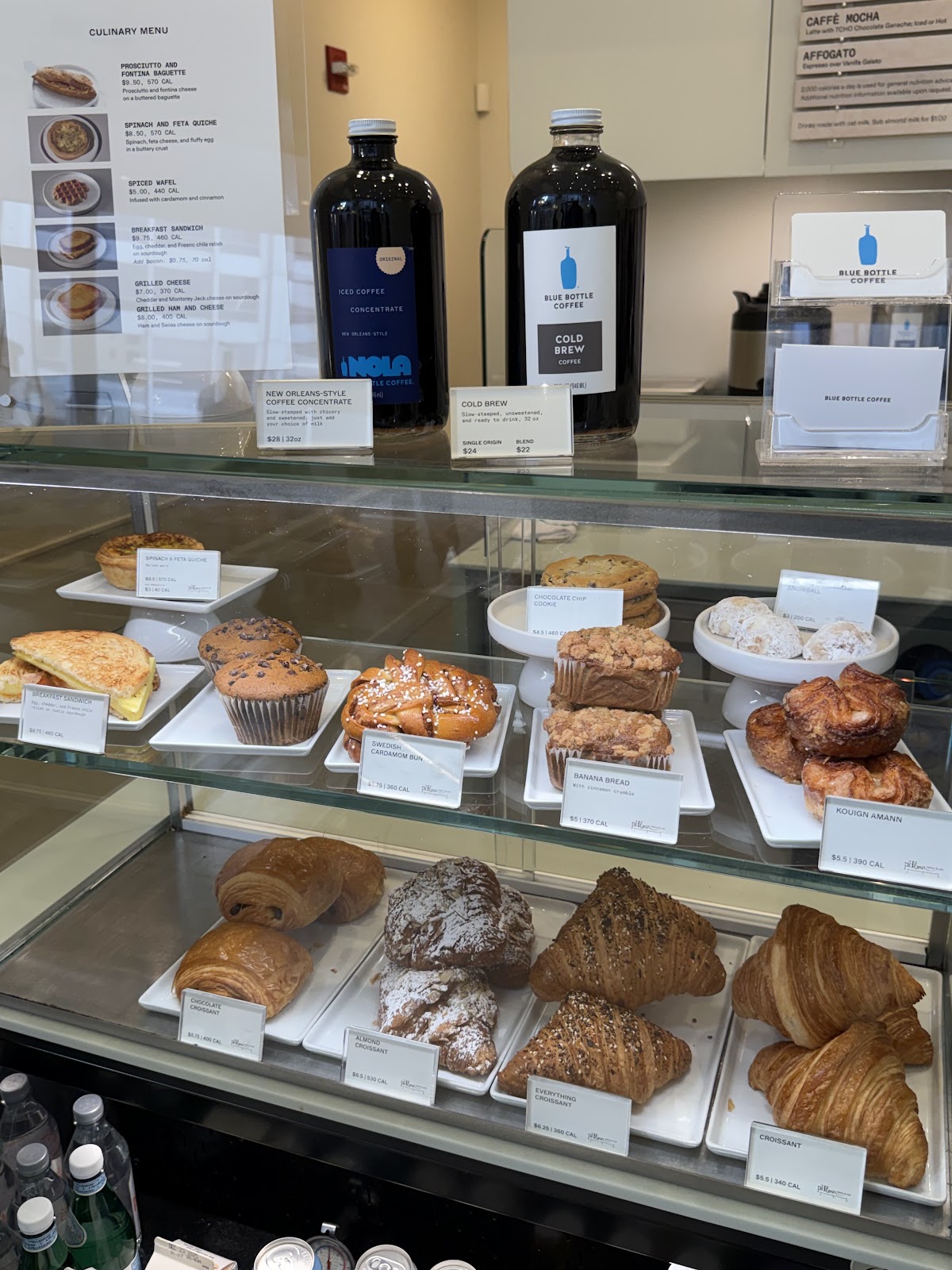 Blue Bottle Coffee IL 60611 — café photo 6