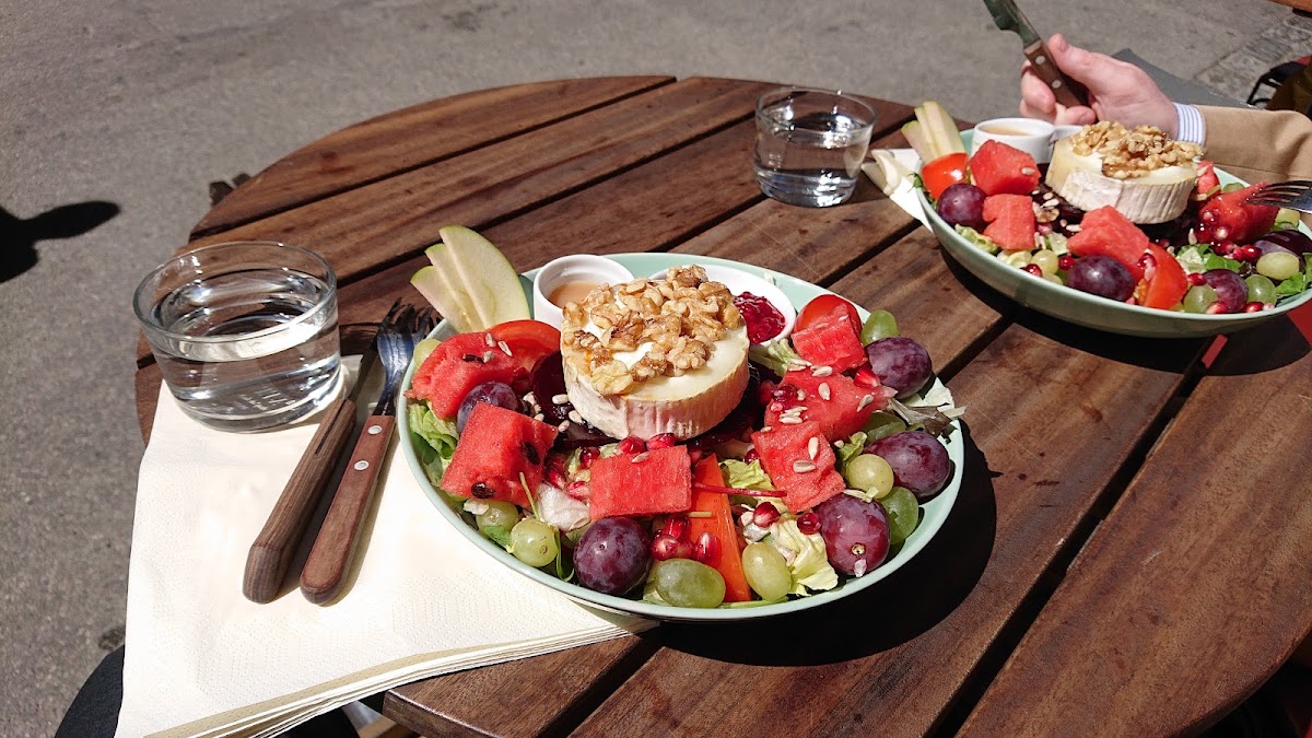 Kafe Esaias — café photo 2