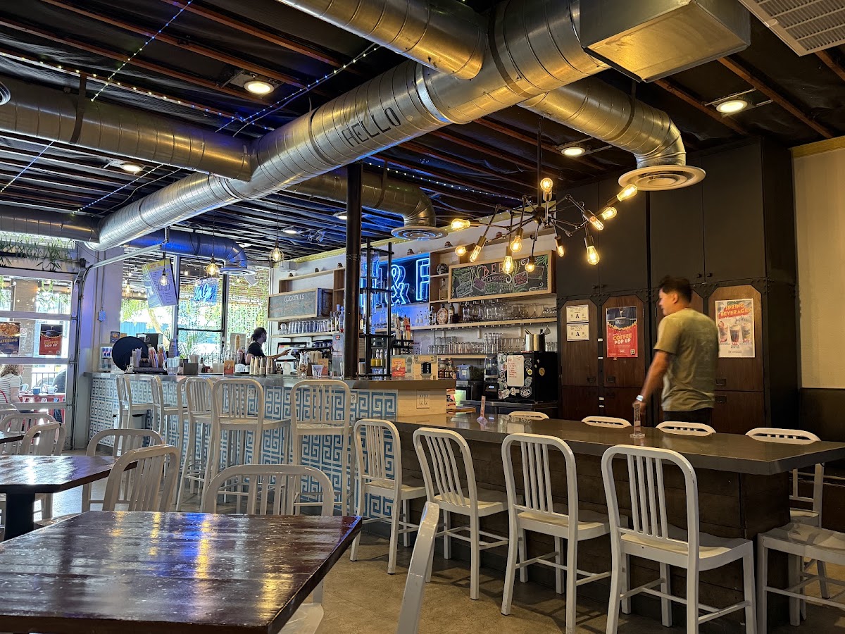 Makers & Finders — café photo 6
