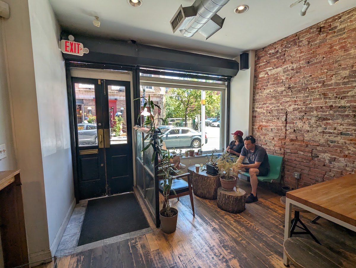 Menagerie Coffee — café photo 6