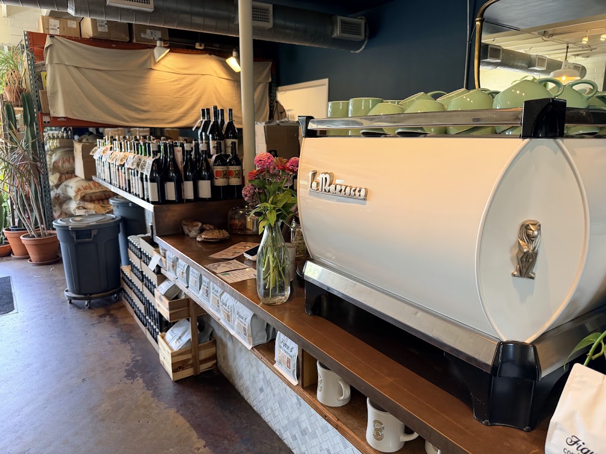 Figure 8 Coffee Purveyors — café photo 2