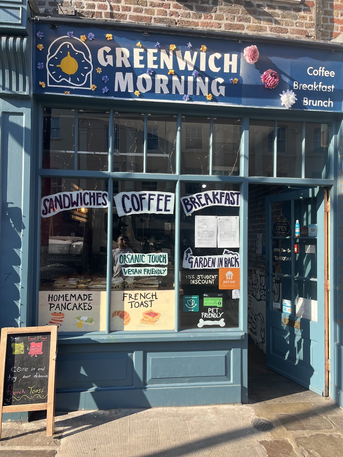 Greenwich Morning — café photo 1