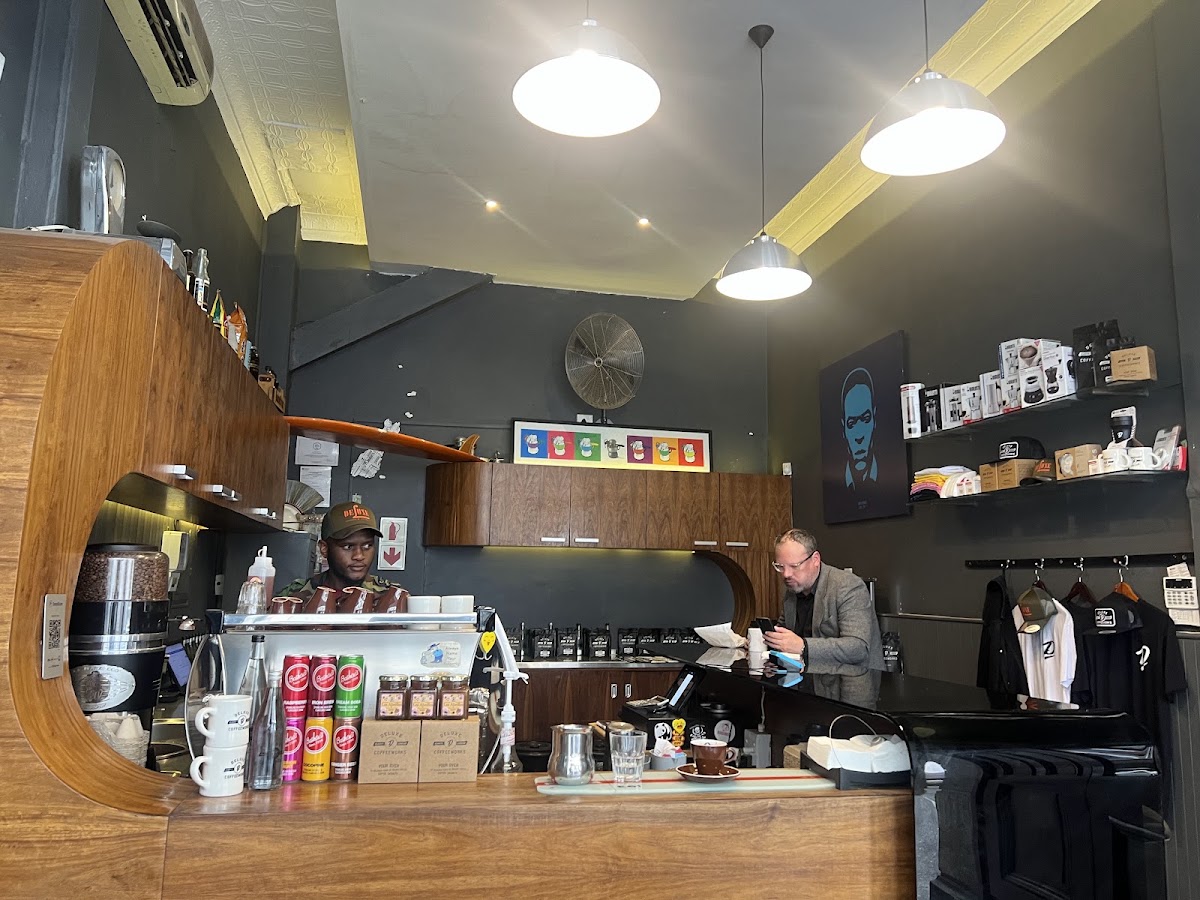 Deluxe Coffeeworks — café photo 5