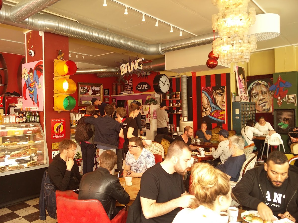 String Cafe — café photo 4