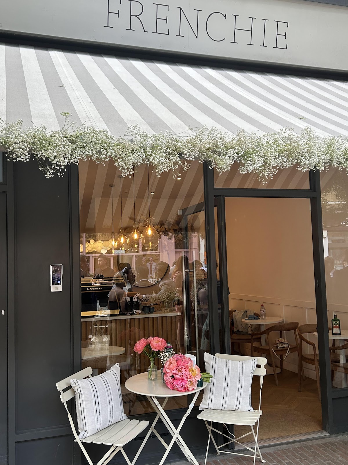 Little Frenchies — café photo 1