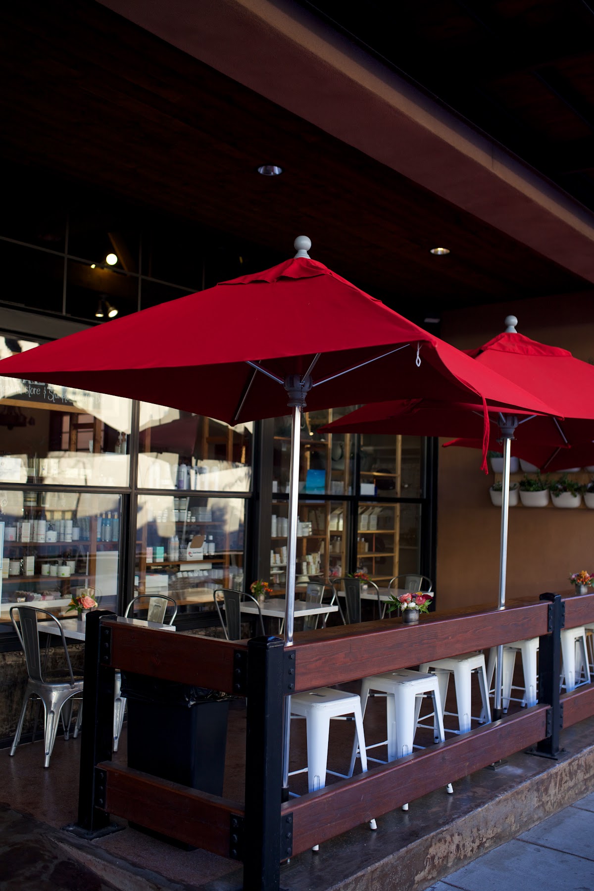 Local Fixture — café photo 1